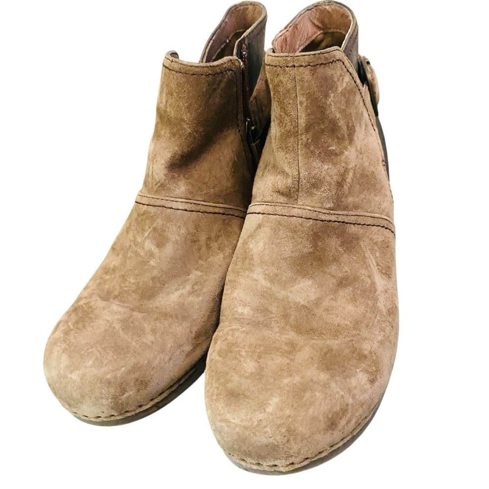 Dansko Shirley Wedge Ankle Bootie In Taupe Nubuck Leather - Picture 7 of 11